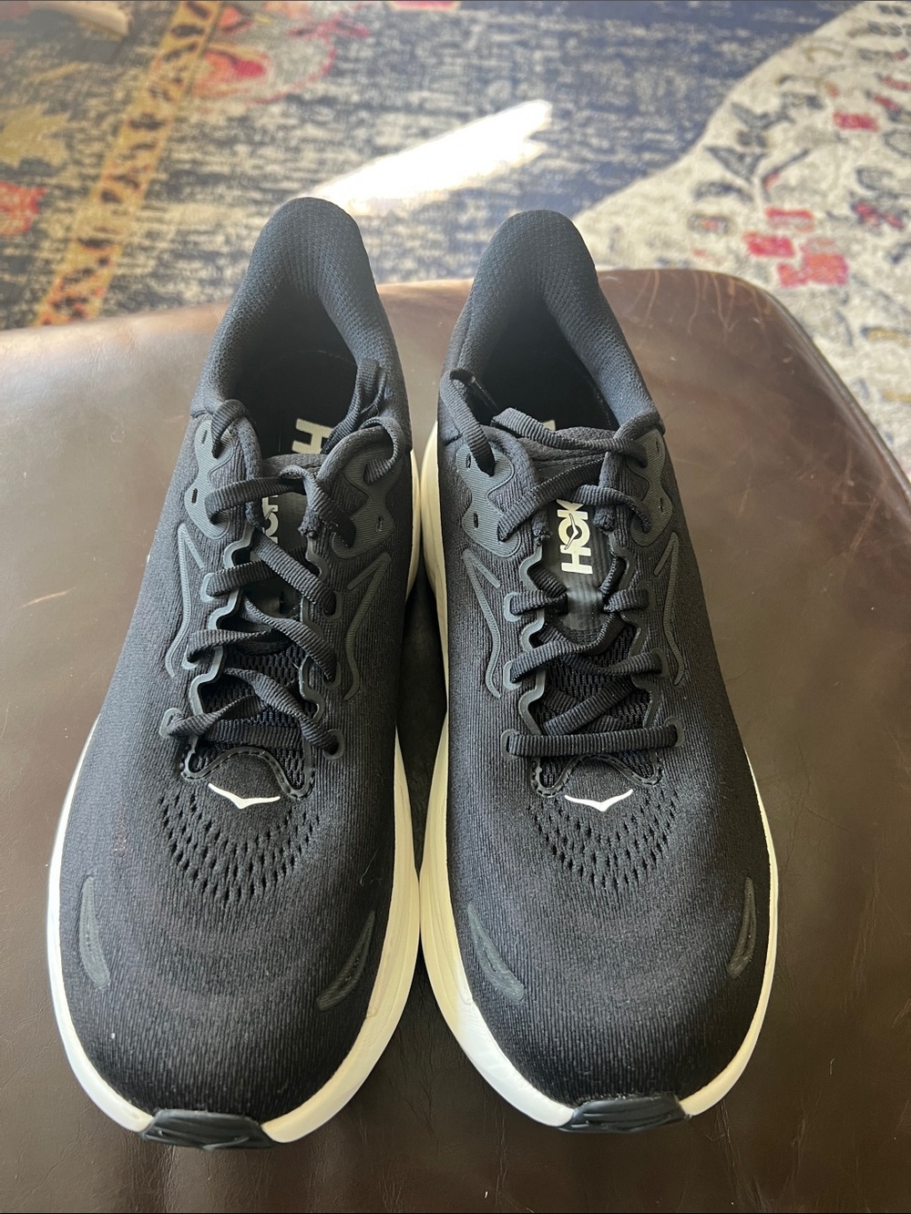 Mens Hoka Arahi  size 8
